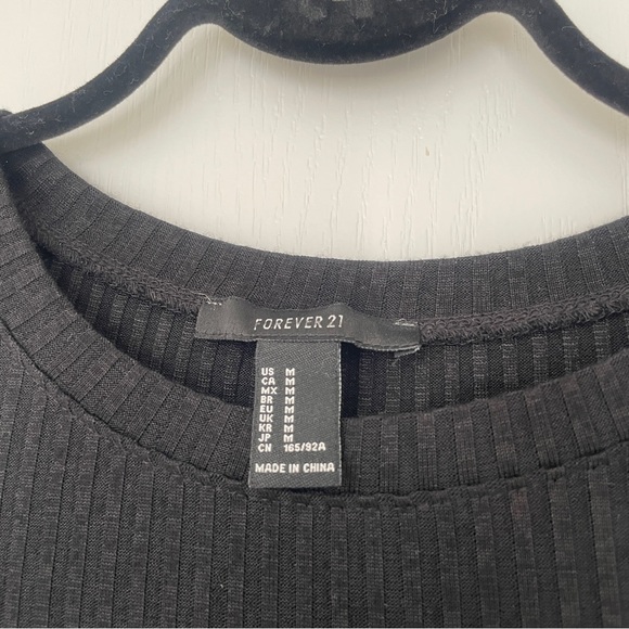 Black ribbed short sleeve dress by forever 21 - Picture 4 of 4